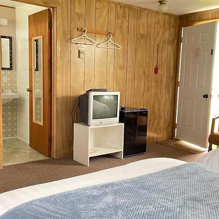 Rachel'S Motel And Cottages Surrey Εξωτερικό φωτογραφία