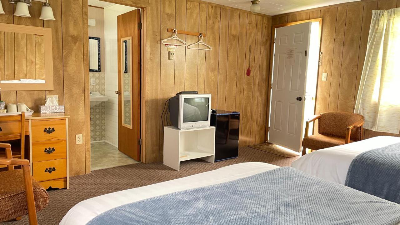Rachel'S Motel And Cottages Surrey Εξωτερικό φωτογραφία