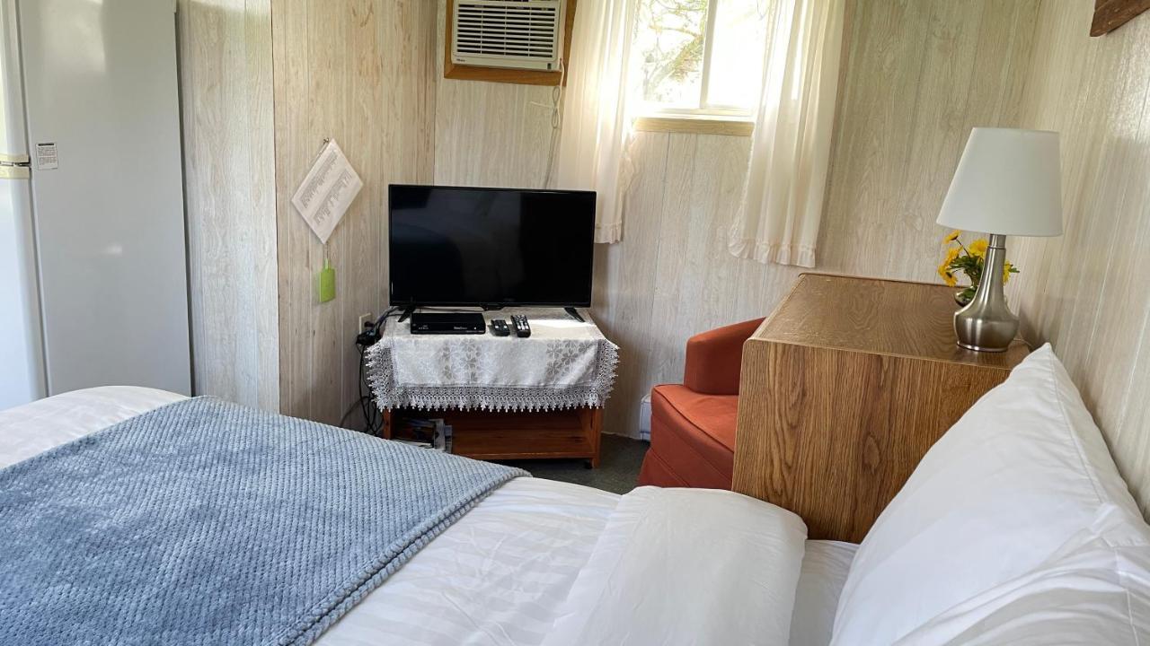 Rachel'S Motel And Cottages Surrey Εξωτερικό φωτογραφία