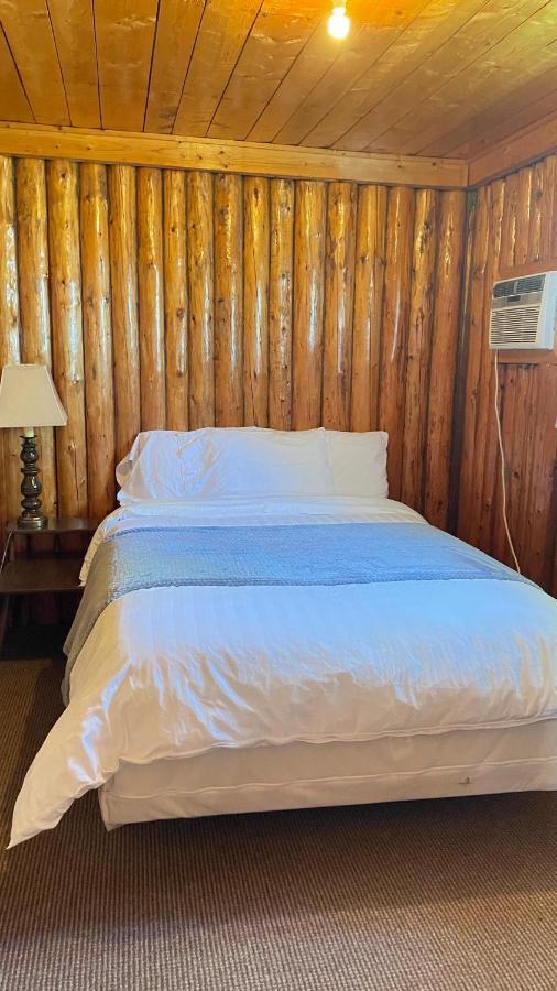 Rachel'S Motel And Cottages Surrey Εξωτερικό φωτογραφία