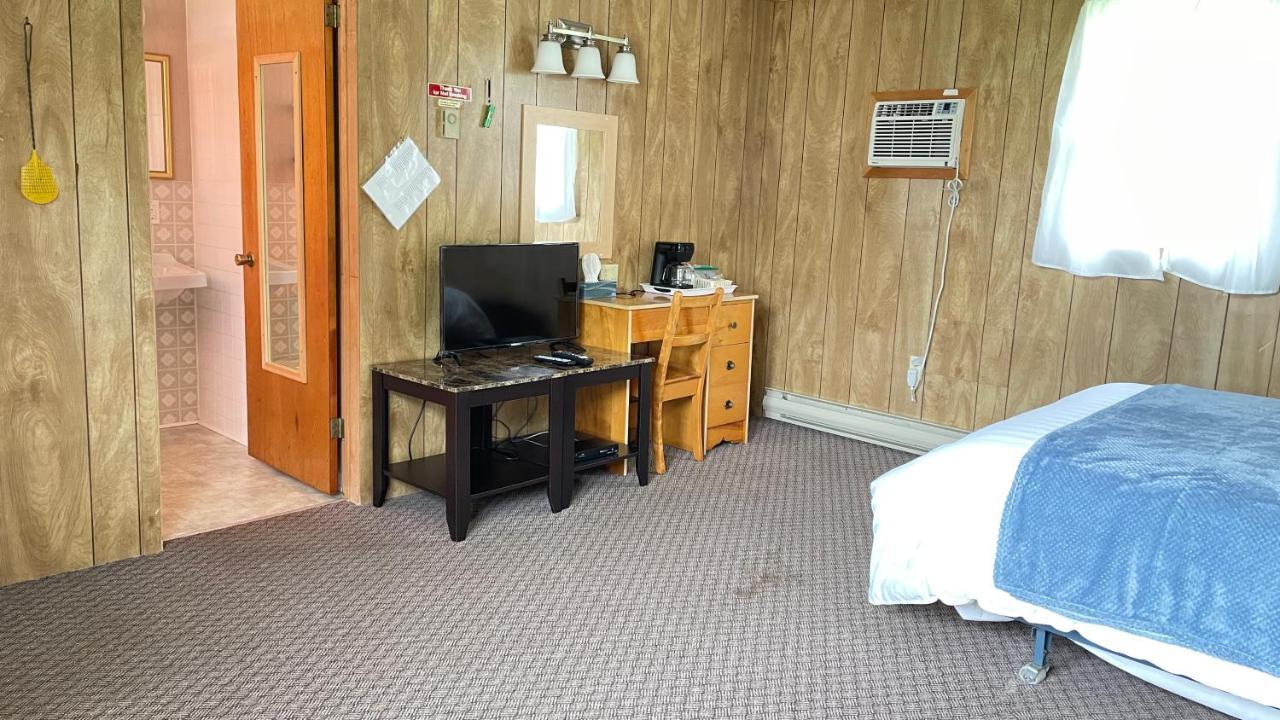 Rachel'S Motel And Cottages Surrey Εξωτερικό φωτογραφία