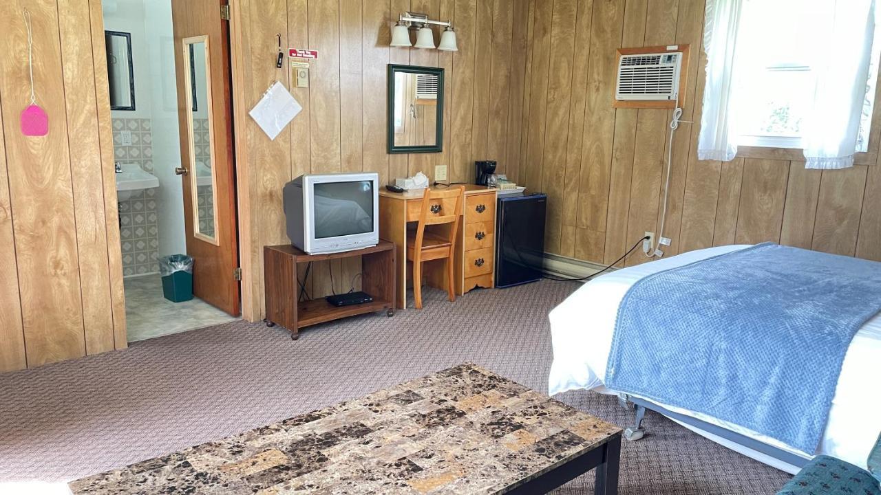 Rachel'S Motel And Cottages Surrey Εξωτερικό φωτογραφία