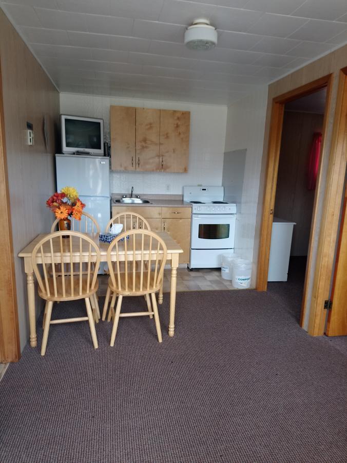 Rachel'S Motel And Cottages Surrey Εξωτερικό φωτογραφία