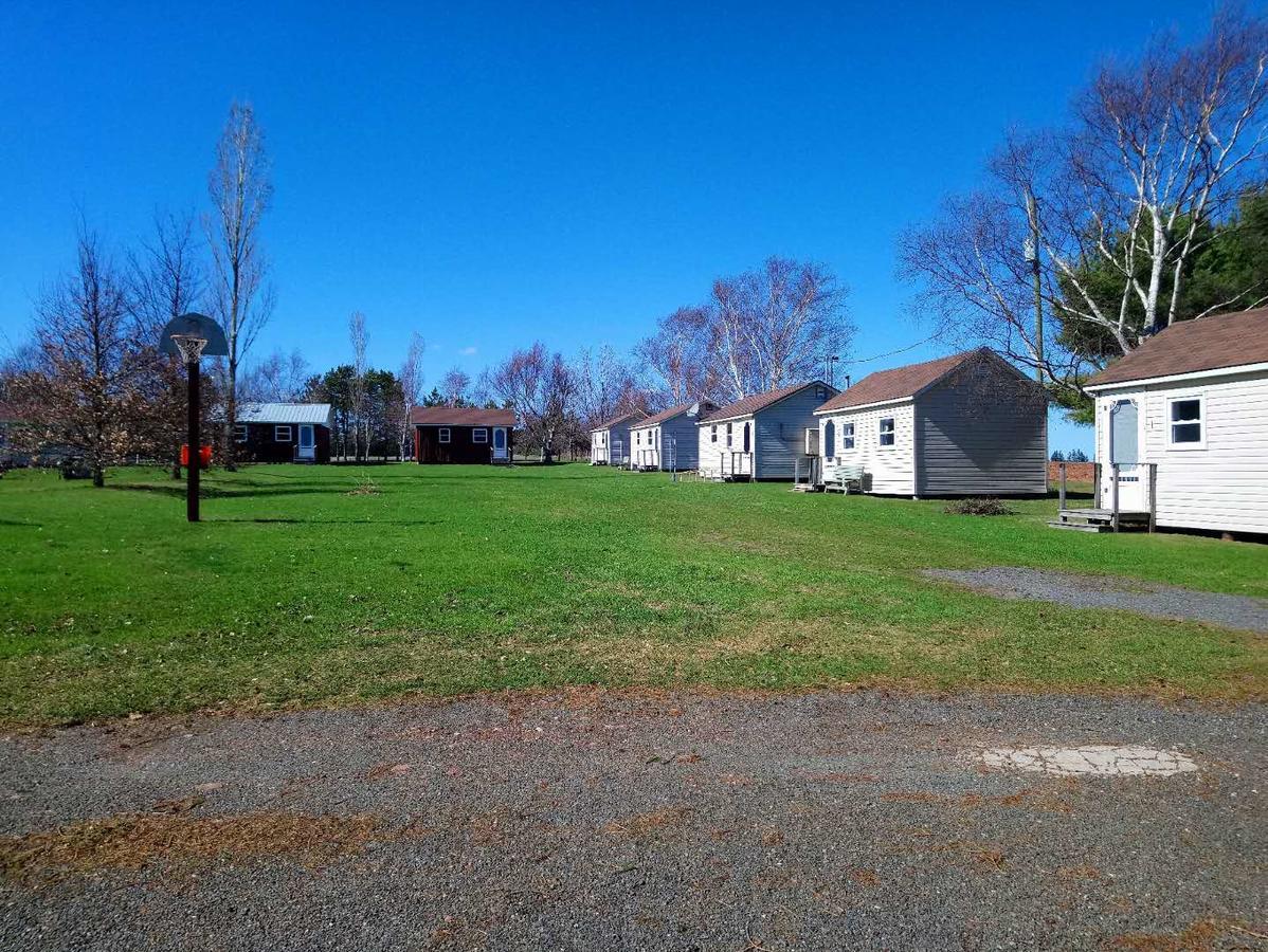 Rachel'S Motel And Cottages Surrey Εξωτερικό φωτογραφία