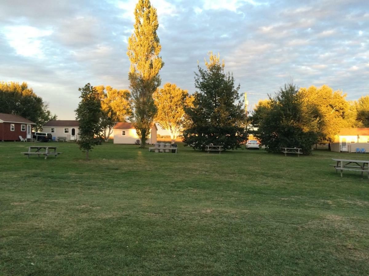 Rachel'S Motel And Cottages Surrey Εξωτερικό φωτογραφία